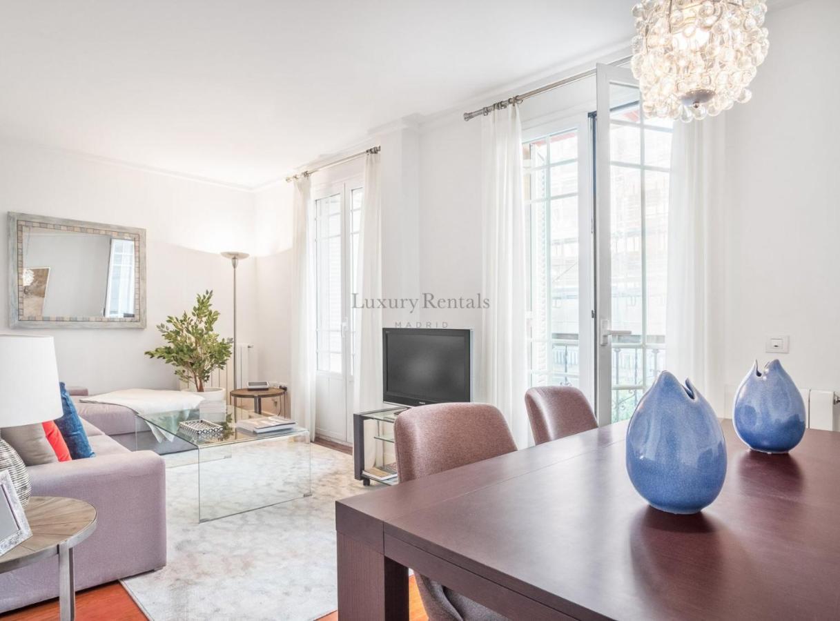 Charming 2-Bedroom Apartment In Retiro Perfect Madrid Location Екстер'єр фото