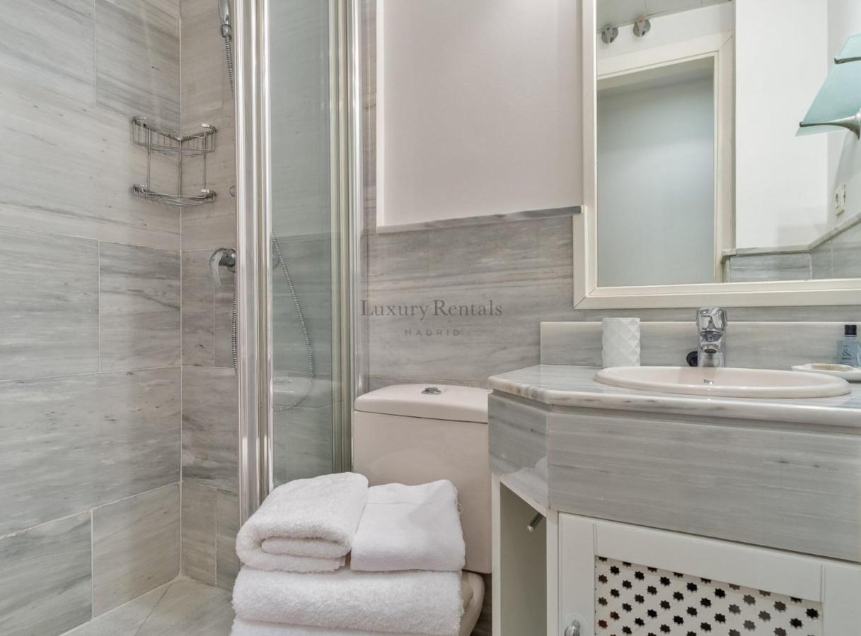 Charming 2-Bedroom Apartment In Retiro Perfect Madrid Location Екстер'єр фото